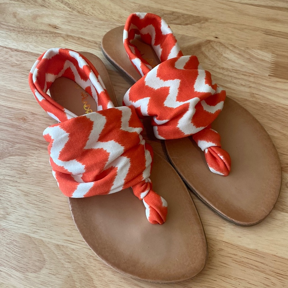 Dirty Laundry Geometric Print Flat Scarf Sandals